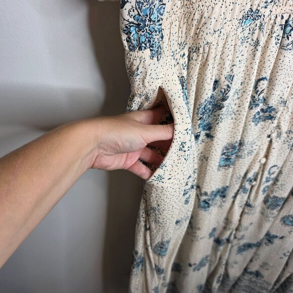 Torrid Dress Womens 4 (4X) - Picture 5 of 8